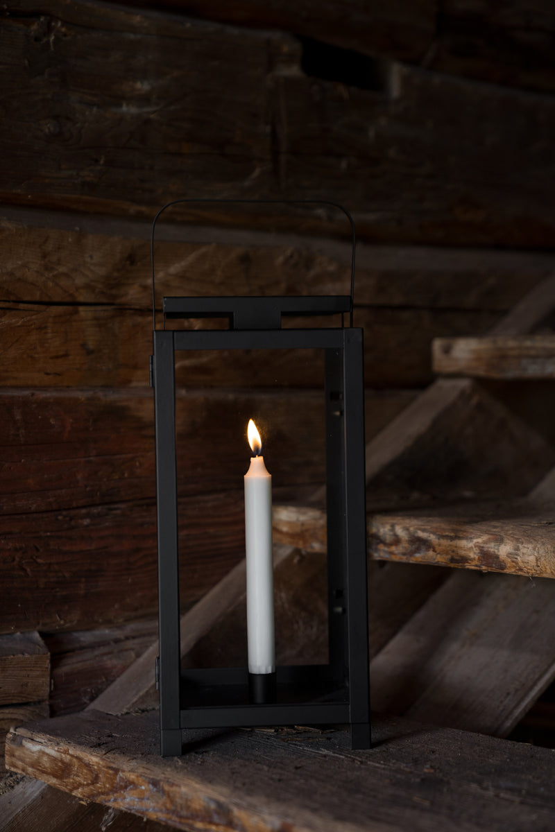 Elegant Lanterne i Metal og Glas – Moderne Lyslanterne til Indendørs og Udendørs Brug