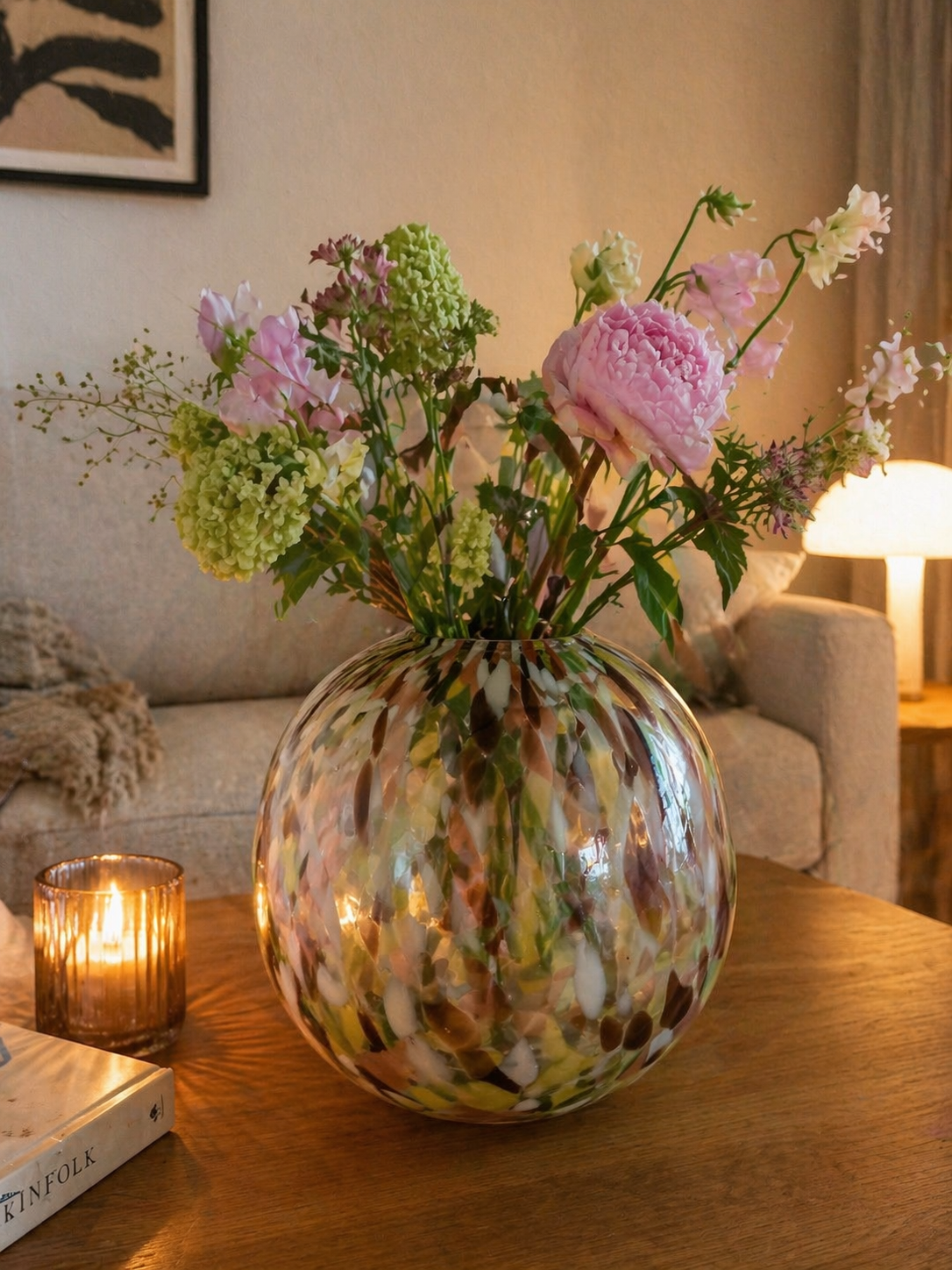 Luksus mundblæst glasvase i multifarvet design – elegant dekorativ vase
